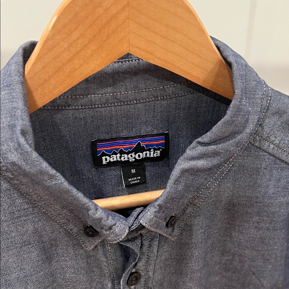 Patagonia Men's Chambray Button Down Shirt - Picture 2 of 5